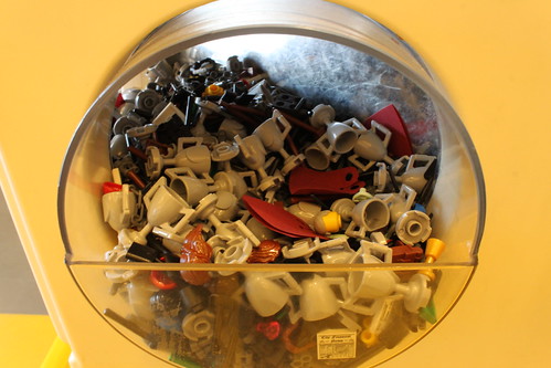LEGO Build-A-Minifigure Bar