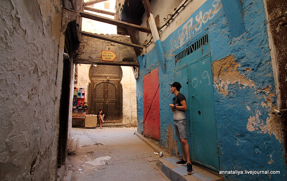 Зачем в этом марокканском городе каждому туристу вручают веточку мяты? IMG_5329