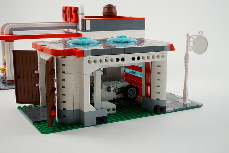 MOC Modular Gas Station (Vintage) - LEGO Town - Eurobricks Forums
