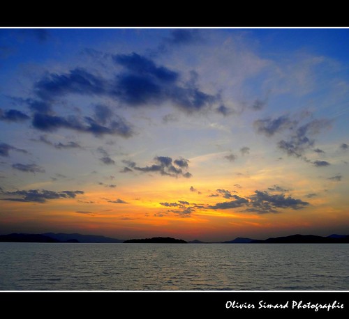 ocean sunset sun mer thailand island soleil asia thaïlande asie phuket karst andamansea phangnga île aophangnga soleilcouchant limestonecliffs karstique
