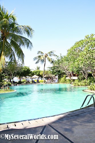 The Grand Mirage Pool