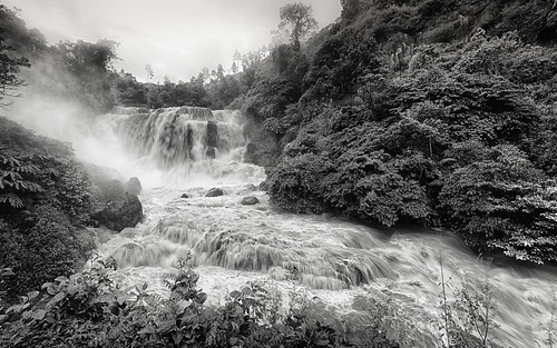 bw white black monochrome silver indonesia landscape waterfall wildlife sony carl pro westjava f28 hdr 1635mm zeis efex a99 rongga