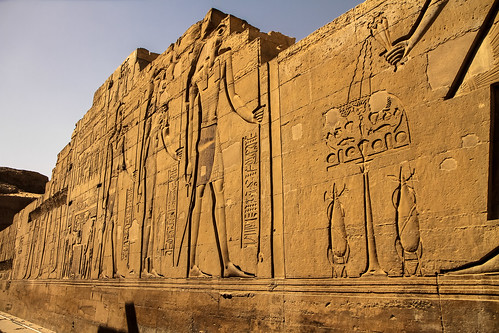 temple egypt nile aswan komombo nagoaashshatb