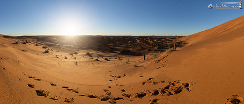 panorama moon sahara horizontal sunrise dessert mond morocco maroc afrika sonnenaufgang marokko wüste erg ergchebbi querformat sandwüste meknèstafilalet 7x3 21x9 235x100