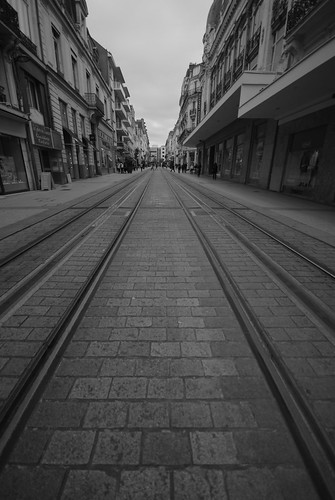bw blackwhite noiretblanc pentax pavement 49 rails rue tramway angers aficionados sigma1020 maineloire k200d justpentax pgauti