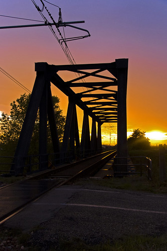 sunset railway backlit railwaybridge sal16105 enricoraimondo