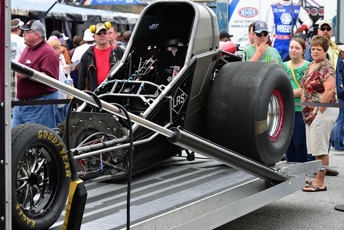 family atlanta fire track smoke tires nitro tradition loud deafening fuel dragracing thrill motorsport dragster dragrace dragstrip combustion nhra commercega southernnationals familyoriented nitromethane nhrasouthernnationals melloyelloseries