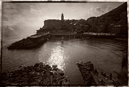 old city light sunset sea italy cloud sun color colour reflection texture water colors silhouette clouds port vintage reflections evening coast harbor interesting ancient europe italia ray commerce republic colours fuji view liguria silhouettes front x genoa genova maritime frame rays 28 framing specular trans dim shipping fujinon coasts blend nervi blending xf 14mm xe1