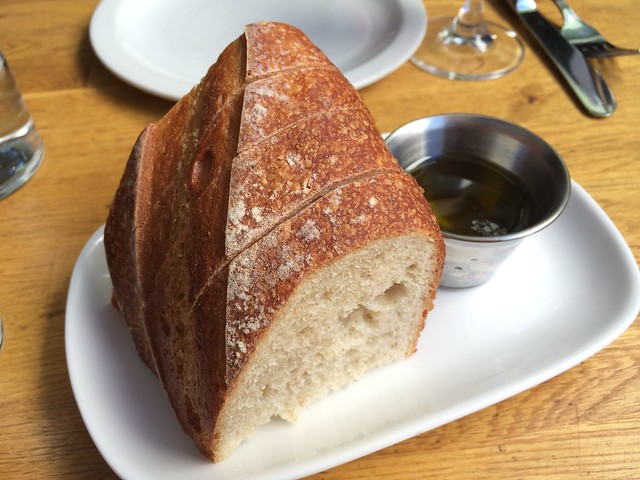 Bread and olive oil - Starbelly
