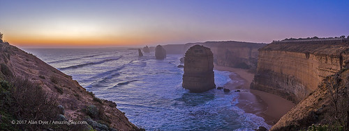 twelveapostles sunset twilight greatoceanroad evening ocean waves sky colours seastacks cliffsvictoria australia alberta canada