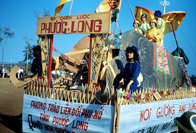 PHUOC LONG  1963 - Lễ kỷ niệm Trưng Vương