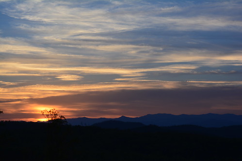 sunset mountain mountains northcarolina appalachianmountains morganton grandviewpeaks