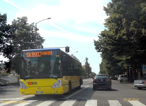 autobus Citelis n°183 in via Emilia Ovest - linea 9