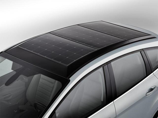 solar-panels-on-the-vehicles-roof-diarioecologia