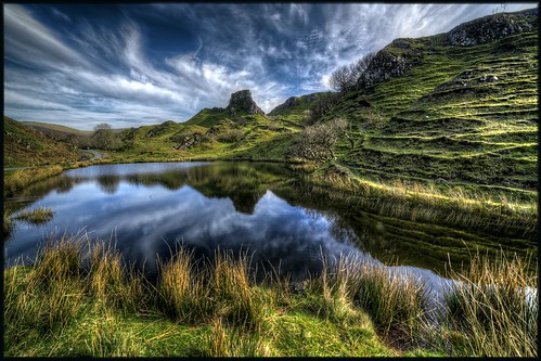 blue sky cloud skye green nature landscape island scotland pond mare glenn hill ile vert bleu ciel faery nuage paysage isle uig hdr colline etang ecosse