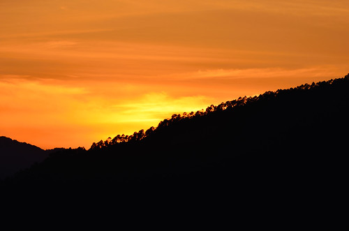 silhouette silhouettes silhouettedmountain mountainsilhouette sunset sunsetcolors sunsetpoint sunsetsky sunsetinhimalayas winter landscapes minimalist uttarakhand almora travel travelinhimalayas india