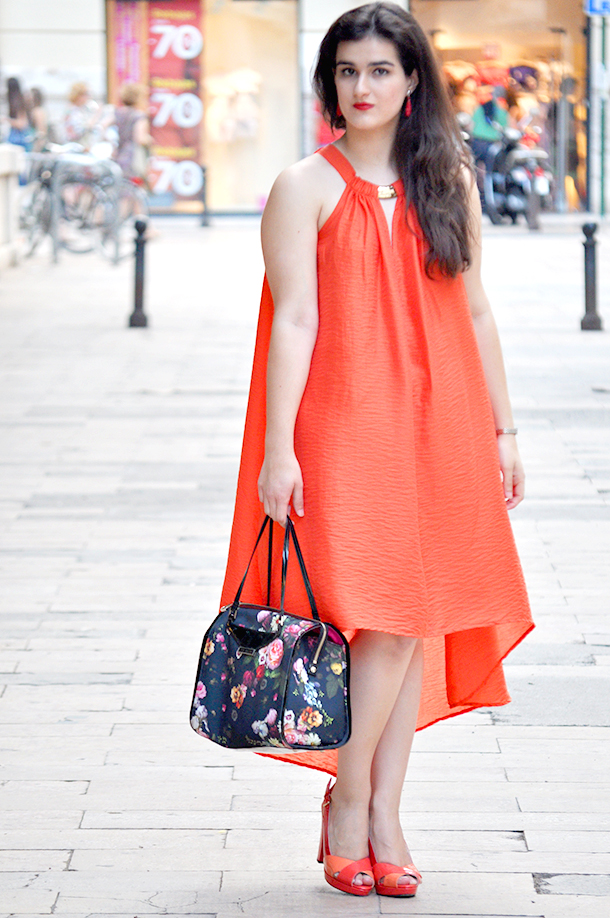 something fashion, orange dress, floral, ted baker, GEOX, summer outfit, red earrings, HM, maxi dress, flower bag, cape dress, bright colors, valencia spain fashionblogger