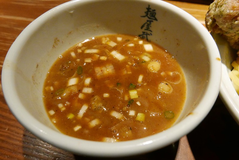 東池袋麵屋武蔵二天濃厚二天つけ麺のスープ