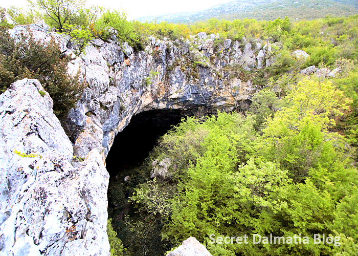 Entrance to the cave. From above