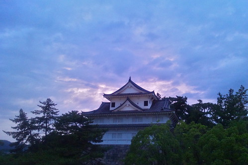 sunset castle history japan japanese dusk traditional sharp smartphone mobilephone ww2 日本 postwar rebuilt 福山市 広島県