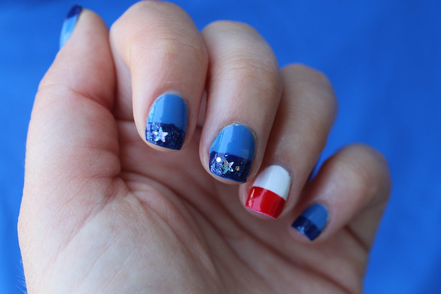 Patriotic Nails on #LivingAfterMidnite #PatrioticNails #4thofJulyNails