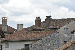 Vieux toits en tuiles romanes