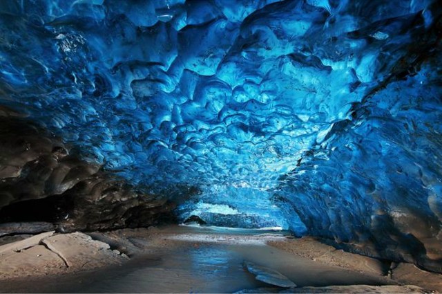 1-Ice-Cave-in-Kungur-Mountain.jpg