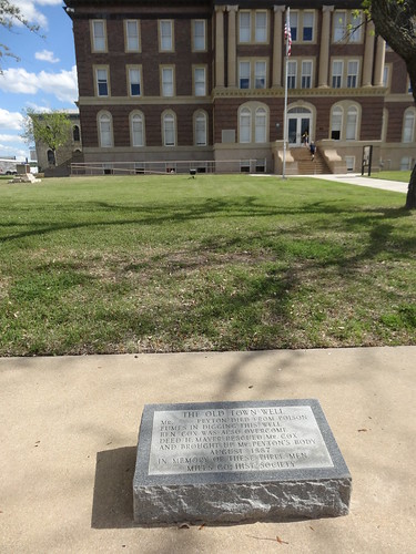 chfstew texas txmillscounty courthouse memorial