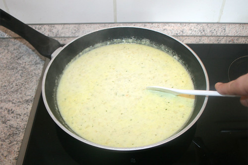 33 - Unter rühren aufkochen lassen / Let boil up while stiring