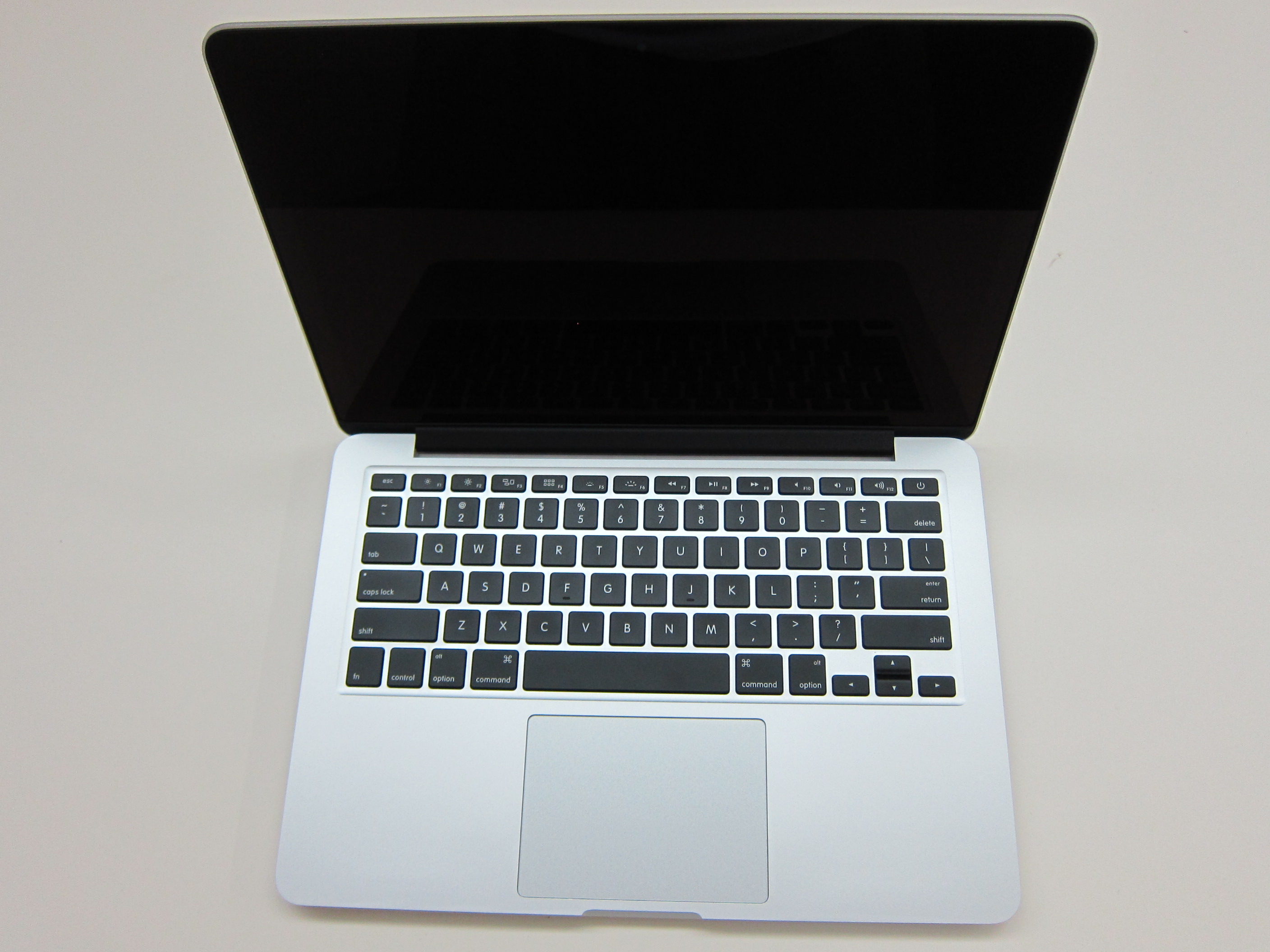 Apple macbook pro mid 2013 c34g55t