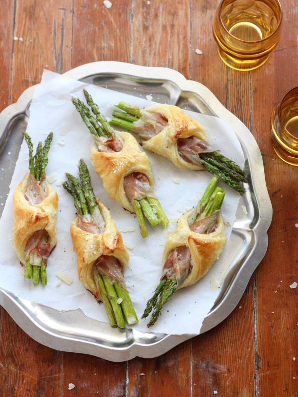 Asparagus, Pancetta and Puff Pastry Bundles from completelydelicious.com
