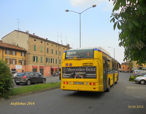 autobus Citelis n°174 nel quartiere Madonnina - linea 9