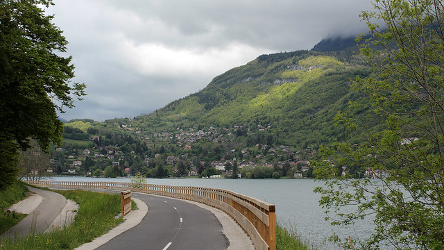 Biking Lake Annecy