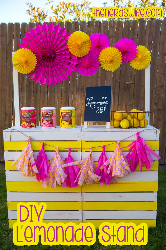 yellow cloth top lemonade stand for kids