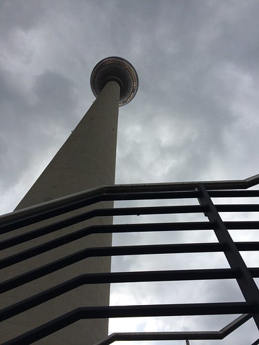 European Instagram meetup #EverchangingBerlin_looking up at Fernsehturm TV tower