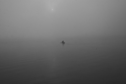 mist lake reflection dogs birds sunrise boats fishing earlymorning uganda kampala