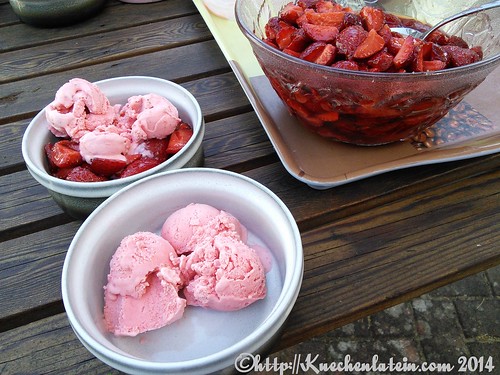 ©Cremiges Erdbeereis verbesserte Rezeptur (2) für Blogparade Eis