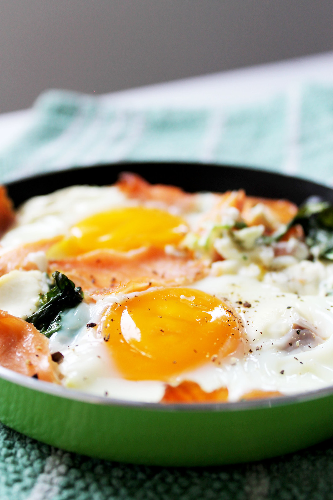 eggs with spinach and salmon