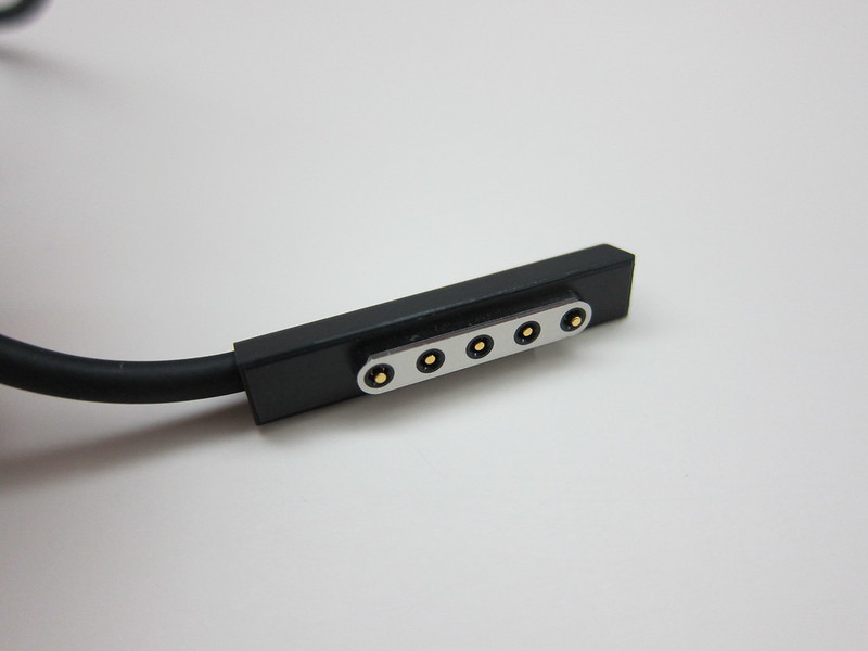 Microsoft Surface 2 - Magnetic Cable Head