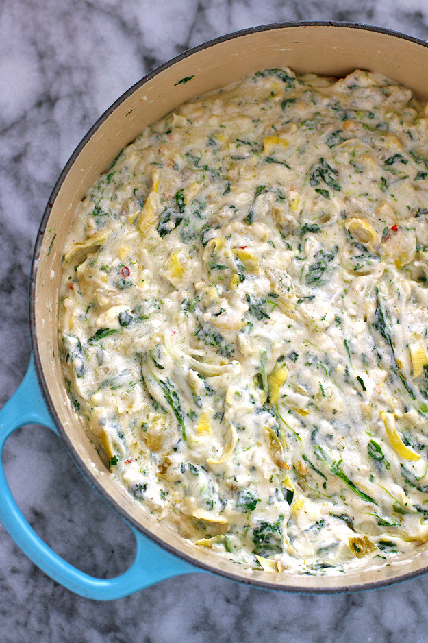Spicy Spinach and Artichoke Dip