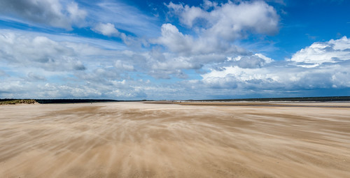 storm beach clouds coast sand nikon wind norfolk windy sandstorm holkham northnorfolk d7100
