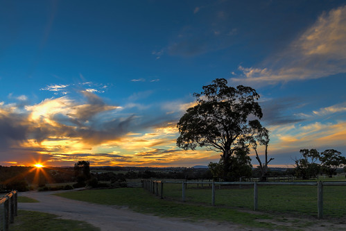 sunset australia melbourne greenvale canon24105l canoneos6d woodlandshistoricpark woodlandshill