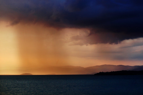 sunset italy lake rain clouds lago italia tramonto storms pioggia umbria trasimeno temporale castiglione