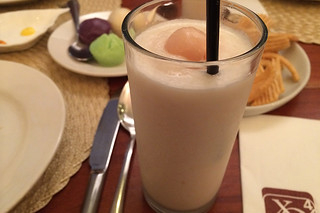 Manila sojourn - XO 46 Filipino Bistro lychee shake