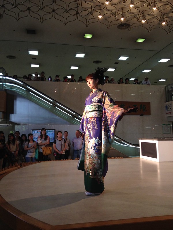 Hand Weaving Experience @ Nishijin Textile Kyoto