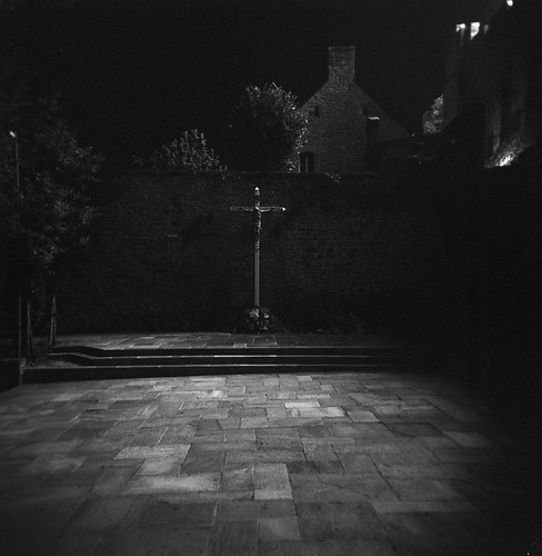 france 6x6 film night dark square europe cross hasselblad kodaktrix normandy montsaintmichel hasselblad500c