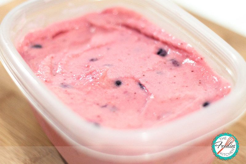 Strawberry & Blueberry Frozen Yogurt