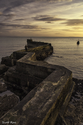 sea water firthofforth northsea breakwater stmonans fife scotland rocks sunset dusk