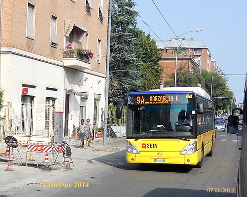 autobus Citelis n°174 nel quartiere San Lazzaro - linea 9