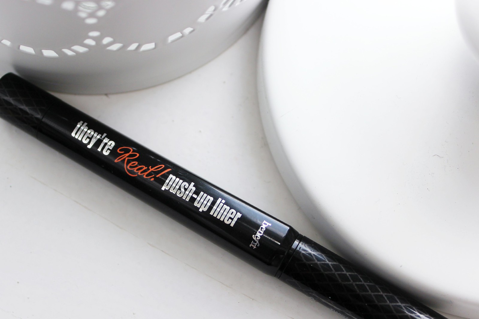 Benefit They're Real! Push Up Liner 3